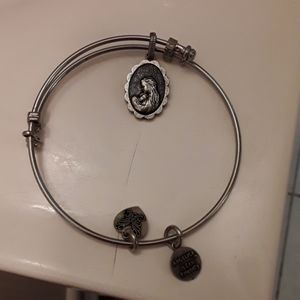 Angelica bracelet